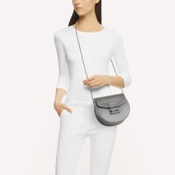 Outlet 🤩 Furla Metropolis Mini Crossbody Metallic for 👩 women ⭐ -Cheap Furla Store b70c0a468d3242edb52fe83c727a2052 1080x